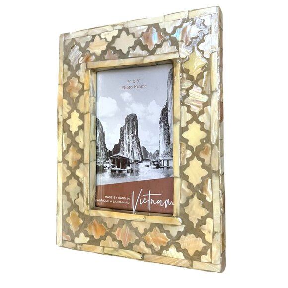 Mother of Pearl Handmade Mosaic Laquer 4x6 Rectangular Frame- Made in Vietnam - Picture 9 of 15